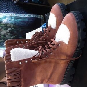 Winter boots sz. 12 Carmel color Like New never worn
